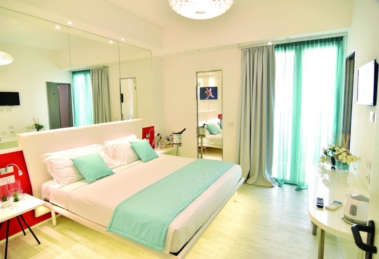 Hotel Nuovo Giardino Римини Экстерьер фото
