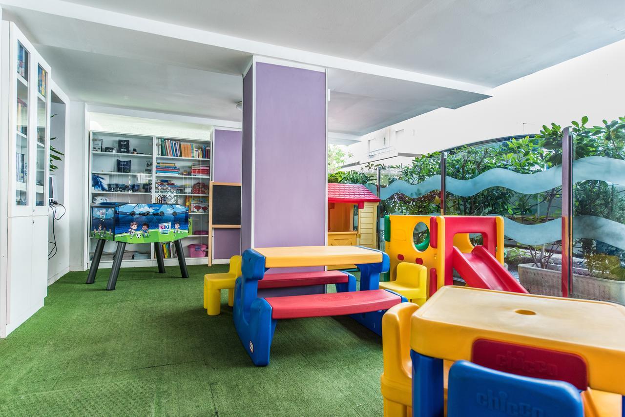 Hotel Nuovo Giardino Римини Экстерьер фото